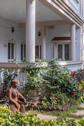 Zahrada ubytování SaffronStays The Windsor House, Lonavala