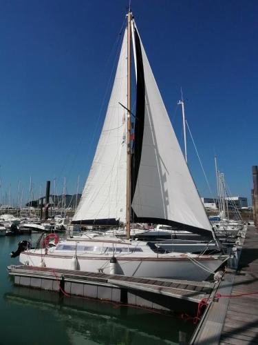 Photo de la galerie de l'établissement Bateau Voilier Hôtel à quai Séjour insolite, à La Rochelle