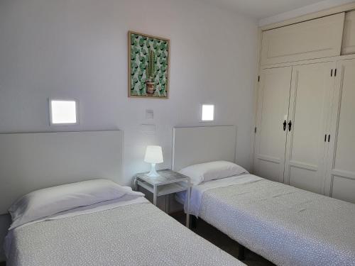 Las Camelias Apartments
