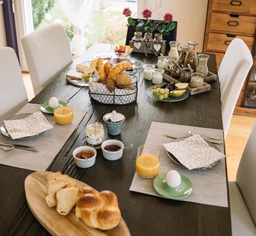 Photo de la galerie de l'établissement Bed & Breakfast Lake View, à Steckborn