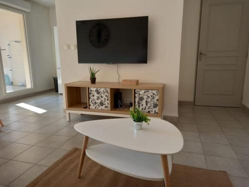 Appartement 8 personnes En face des Remparts Climatisé avec terrasse et Parking photo 6