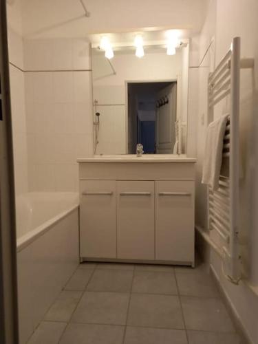 Appartement 8 personnes En face des Remparts Climatisé avec terrasse et Parking photo 18