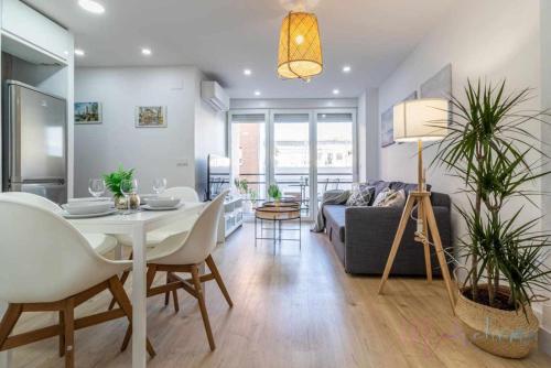 Apartamento 2 en Estadio Sevilla, 6 plazas y metro