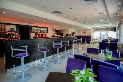 Restoran atau tempat lain untuk makan di Dodo Beach Hotel