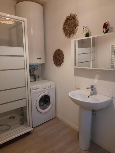Kúpeľňa v ubytovaní Maison "Chez Barbara" 6-8personnes
