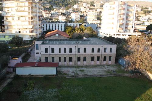 Saranda Apartment B - Image 3
