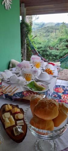 Makanan di atau berdekatan inn ini