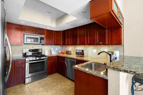 Charming Westside Home - Great Long Term – Photos 2