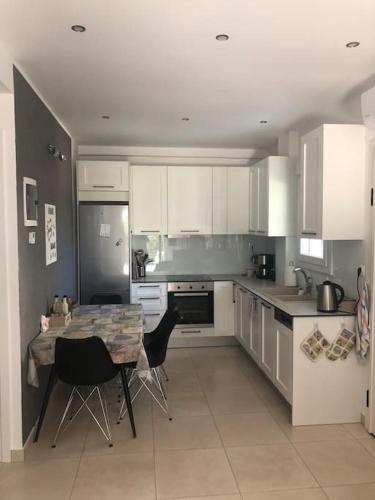 Renovated apartment with garden and parking space