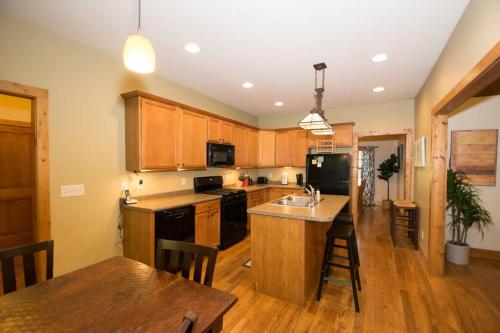 Swannanoa Creekside – Photos 4