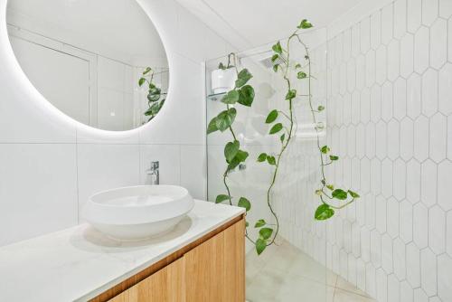 Gallery image of Elite Holiday Homes Coobowie Waters in Gold Coast