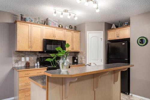 Bright and Comfy 2BR Townhouse – Photos 2