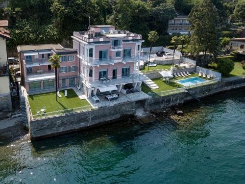 Luxury villa Olga con dependance in Stresa