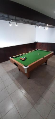 Бильярд в Pensiunea Montan din Bran,sat Simon SPA indoor