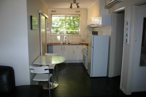 Η κουζίνα ή μικρή κουζίνα στο Ageri Holiday Unit