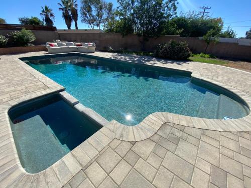 Pool Sunny Kitchen King Beds 3 Bdrm