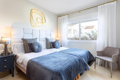Luxury Beachside 3BR apartment !