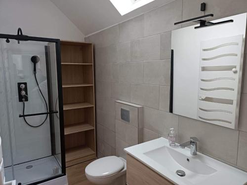 Kúpeľňa v ubytovaní La maison du voisin