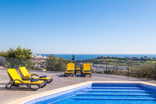 The swimming pool at or close to Villa Blue Lagoon by Algarve Vacation