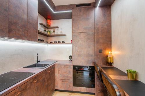 Jacuzzi - Love - BDSM - Extra Luxury - EV chargger - Valentine's Day - Red Room - Flexible SelfCheckIns 28