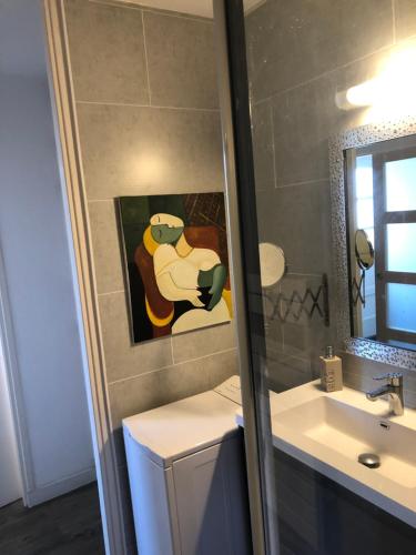 Bilik mandi di Champoiseau