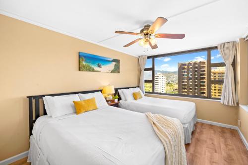 Cozy Mountain View Haven with Free Parking!_2