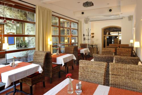 Restoran või mõni muu söögikoht majutusasutuses Hotel Pod Zamkem