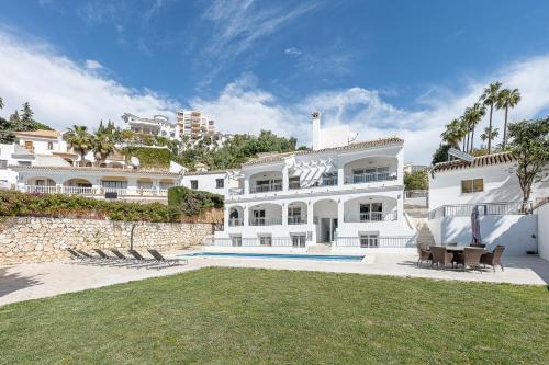Luxury villa with Private Pool Benalmadena