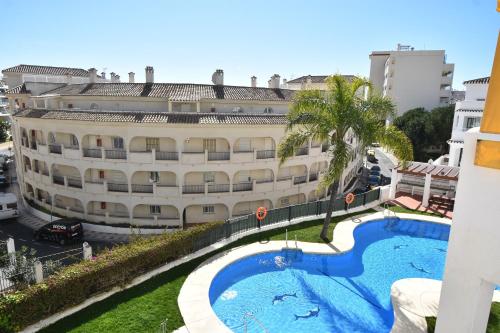 Pueblo Torrequebrada, Benalmadena 2 Bed Apt
