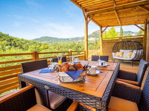 Gallery image of Camping Hotel Les Rives du Loup in Tourrettes-sur-Loup
