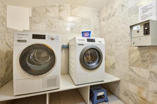 Фотография из галереи Zum Turm - Apartments und Gästezimmer в Обераммергау