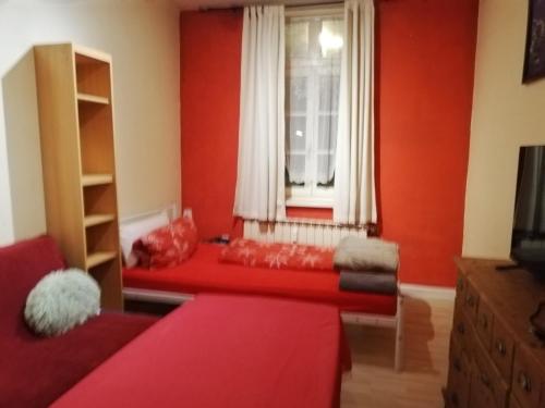 Prostor za sedenje u objektu Apartment Red, Wohnung