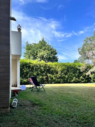 Κήπος έξω από το Residence Amanda