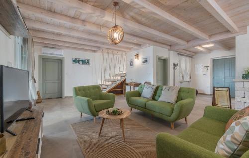 Μια τηλεόραση ή/και κέντρο ψυχαγωγίας στο Villa-Osmium Smoljanci