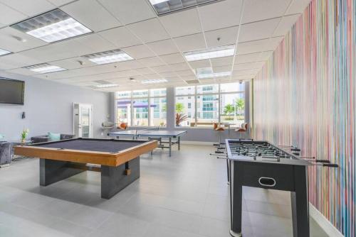 Centric 40thFloor Brickell Condo FREE parking by Palermo Home Miami photo 43