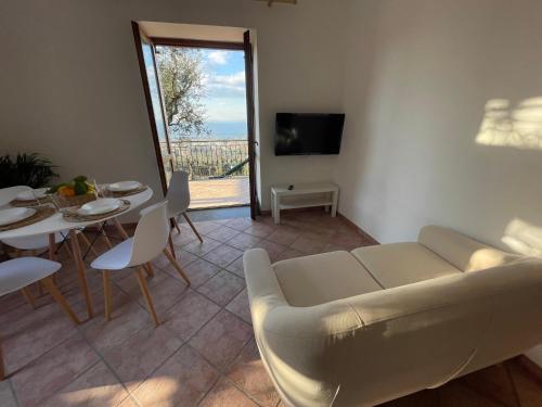 TV a/nebo společenská místnost v ubytování SKY VIEW Villa