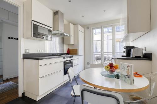 Ideal 1 Bd Flat with Balcony - Paris 05