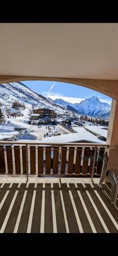 Photo de la galerie de l'établissement Au pied des pistes avec panorama sur les montagnes, à Les Deux Alpes