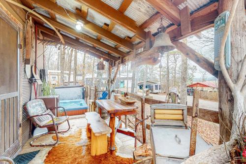 Ozark Mountain Hideout – Photos 3
