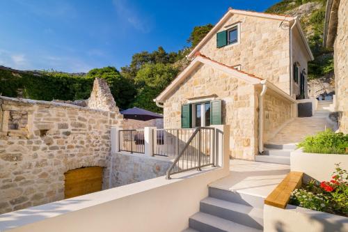 Luxury villa with hot tub Podstrana, Split - 20516