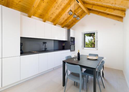 Luxury villa with hot tub Podstrana, Split - 20516