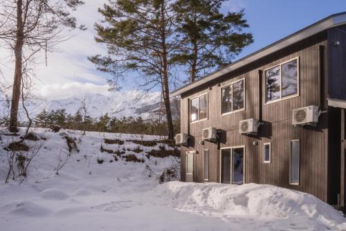 Rosie's House Hakuba by JAMSZ ROYALE