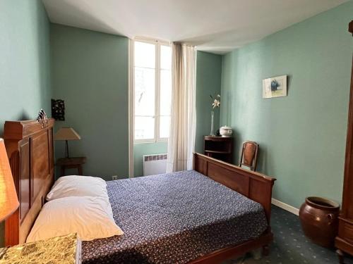 Posteľ alebo postele v izbe v ubytovaní Charmant T2 au calme, centre Aix-les-Bains, proche Thermes et Lac, animaux acceptés! - FR-1-555-83