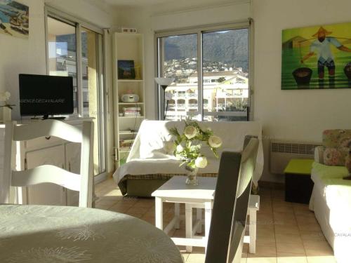 Bel Apt T2 Climatisé 40 m² avec Terrasse, Proche Plages, Garage, Cavalaire-sur-Mer - FR-1-100-123