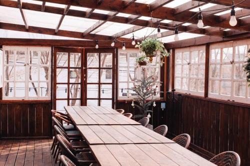 Restaurace v ubytování Praise Suite