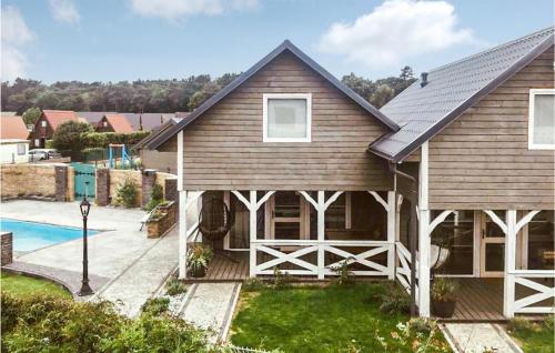 Pet Friendly Home In Karwia