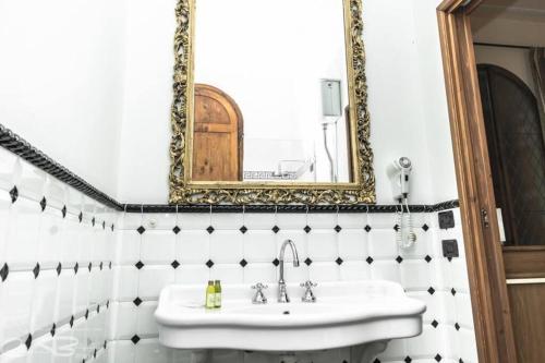 Nice portion of property By Villa Il Mosaico