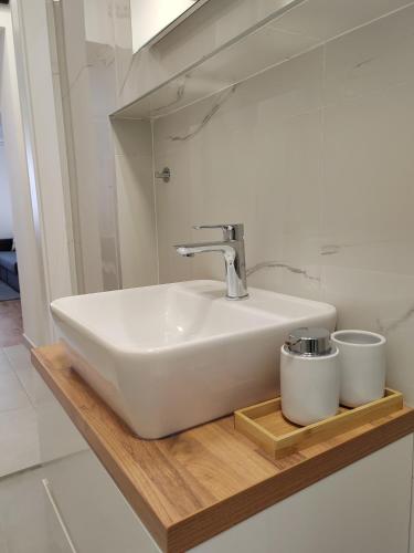 S15 Studio Apartment FREE PARKING