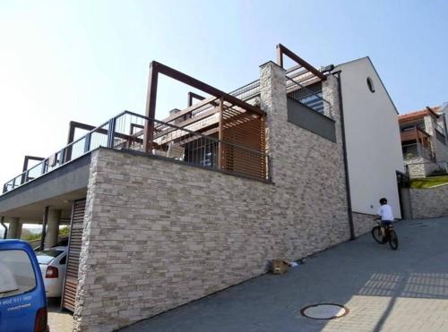 Budova, kde se apartmán nachází
