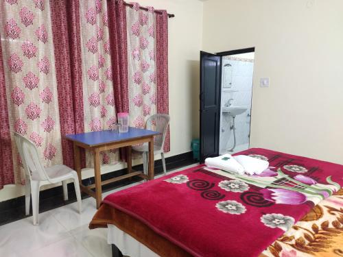 Shree Guest Houseにあるベッド